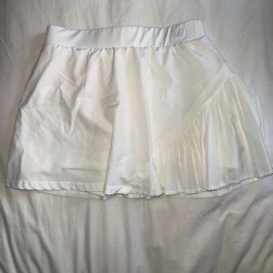 NUX Cream Athletic Skirt